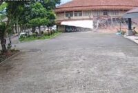 Rekaman CCTV menunjukkan gazebo di depan gedung dekanat Fakultas Administrasi dan Pendidikan tiba-tiba ambruk./Istimewa.///.