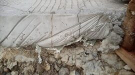 Gambar : area halaman yang tampak rapi oleh beton proyek rekontruksi jalan bohlam Ciburayut