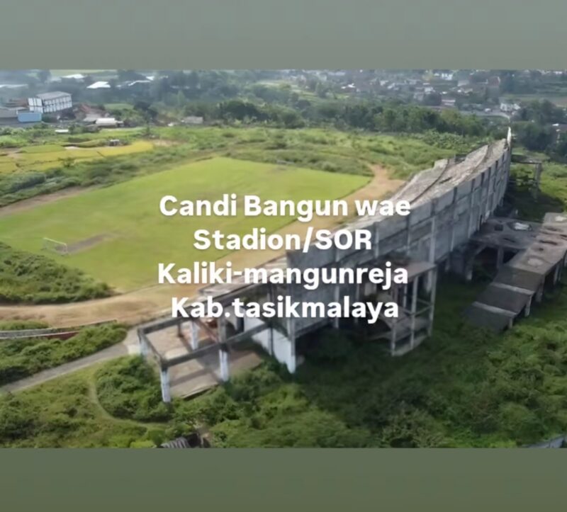 Stadion Kaliki-Mangunreja, yang di sebut sebagai Candi Kabupaten Tasikmalaya.