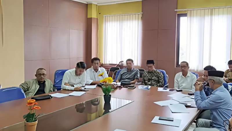 Pemerintah Kabupaten Tasikmalaya bersama DPRD menyiapkan langkah alternatif bagi masyarakat yang dinonaktifkan PBI - JKN -KIS. Selasa (24/2/2026). (*).