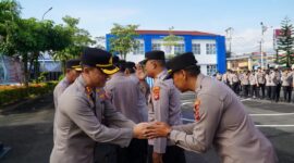 Kapolres Tasikmalaya memimpin Apel Gabungan yang dirangkaikan dengan Halal Bihalal, Senin (30/3/2026). (dok Humas Polres Tasikmalaya).