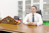 Poto: Ketua Umum Persatuan Wartawan Republik Indonesia (PWRI) sekaligus Praktisi Hukum/Akademisi
Watawan/Jurnalis  Dr. Suriyanto.Pd.,SH.,MH.,Mkn//jabar.newsline.id//istimewa//