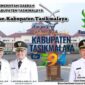 Poto: Bupati Tasikmalaya, Cecep Nurul Yakin dan Wakil Bupati Tasikmalaya, Asep Sopari Al-ayyubi (Kanan) dan Camat Singaparna selaku Ketua Koordinator Camat se-Kabupaten Tasikmalaya, Tono Haeruman mengucapkan selamat hari jadi Kabupaten Tasikmalaya ke-394 tahun 2026//jabar.newsline.id//istimewa//