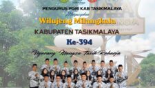 Poto: Ketua PGRI Kabupaten Tasikmalaya, Ketua PGRI Kabupaten Tasikmalaya, Unang Arifin, S.Pd., M.Si., bersama seluruh pengurus PGRI Kabupaten Tasikmalaya mengucapkan selamat hari jadi atau Milangkala Kabupaten Tasikmalaya ke-394 Tahun 2026//jabar.newsline.id//istimewa//